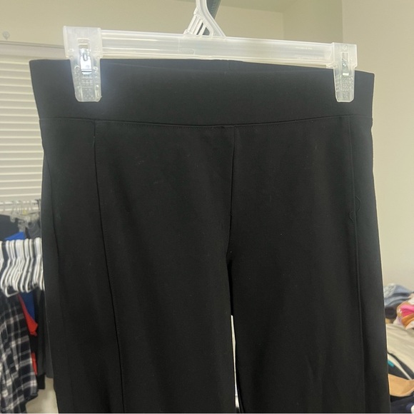 !SOLD! RW&CO. Women's Black Skinny Fit Pants size Small Pleats Formal Pants - Picture 2 of 7